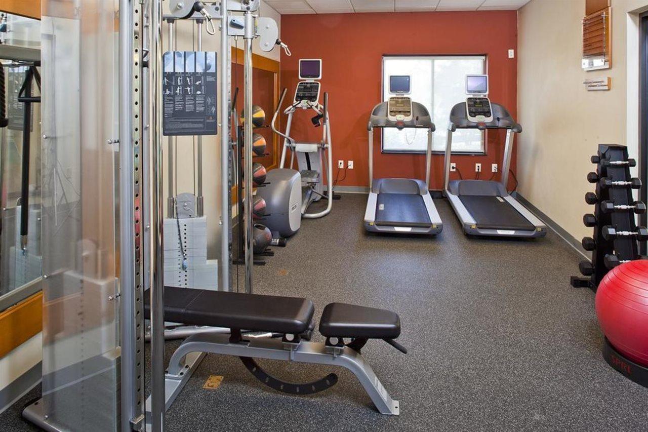 Hilton Garden Inn Plymouth Ngoại thất bức ảnh