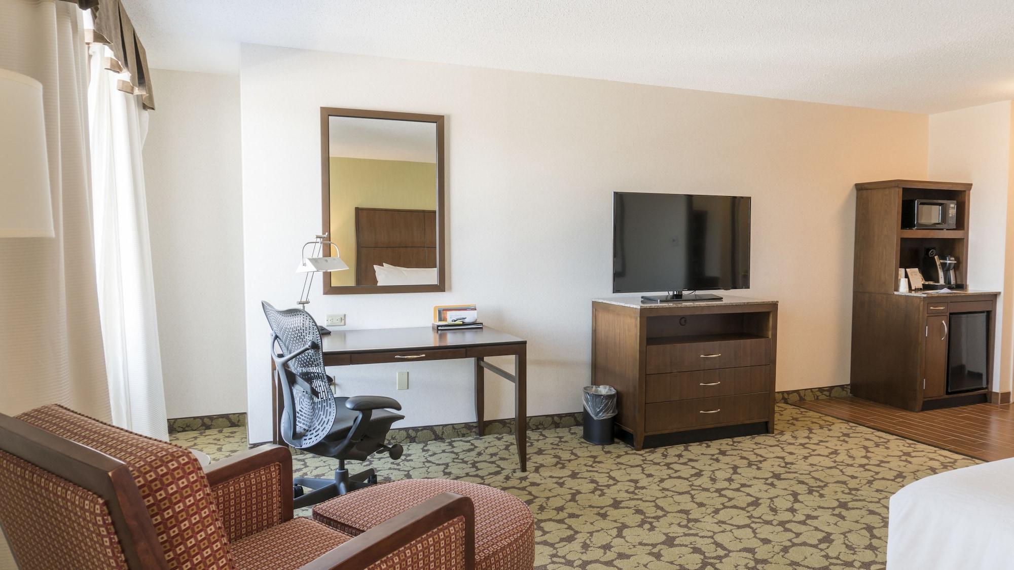 Hilton Garden Inn Plymouth Ngoại thất bức ảnh