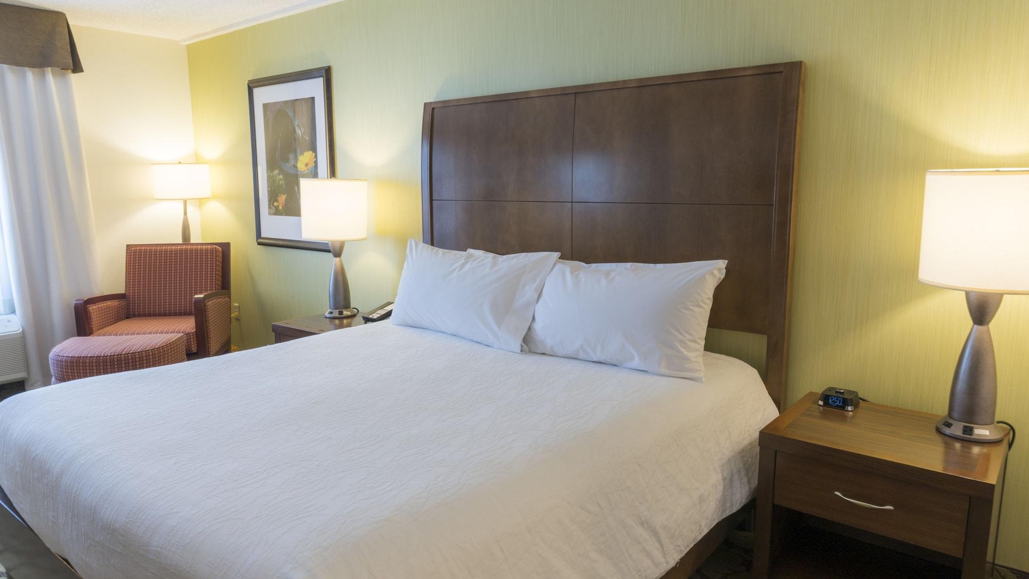 Hilton Garden Inn Plymouth Ngoại thất bức ảnh