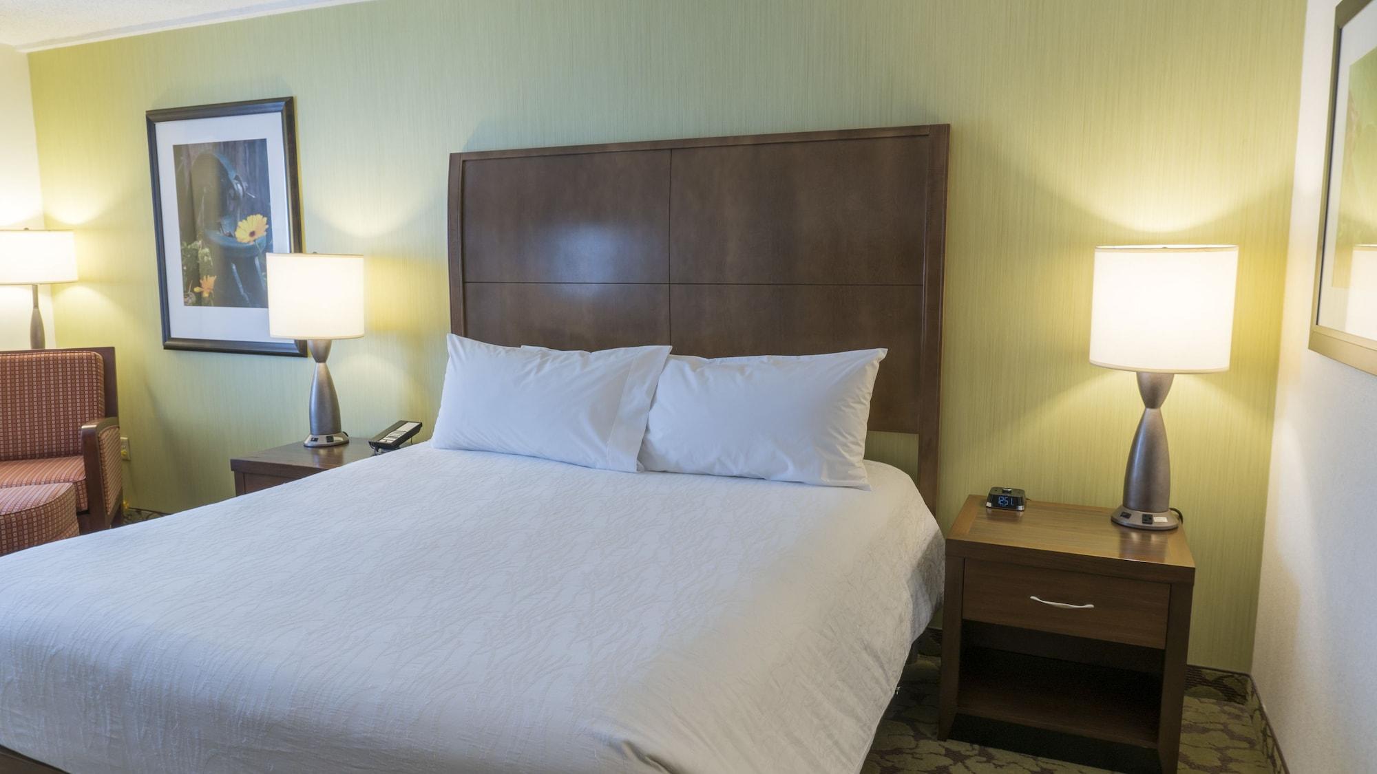 Hilton Garden Inn Plymouth Ngoại thất bức ảnh