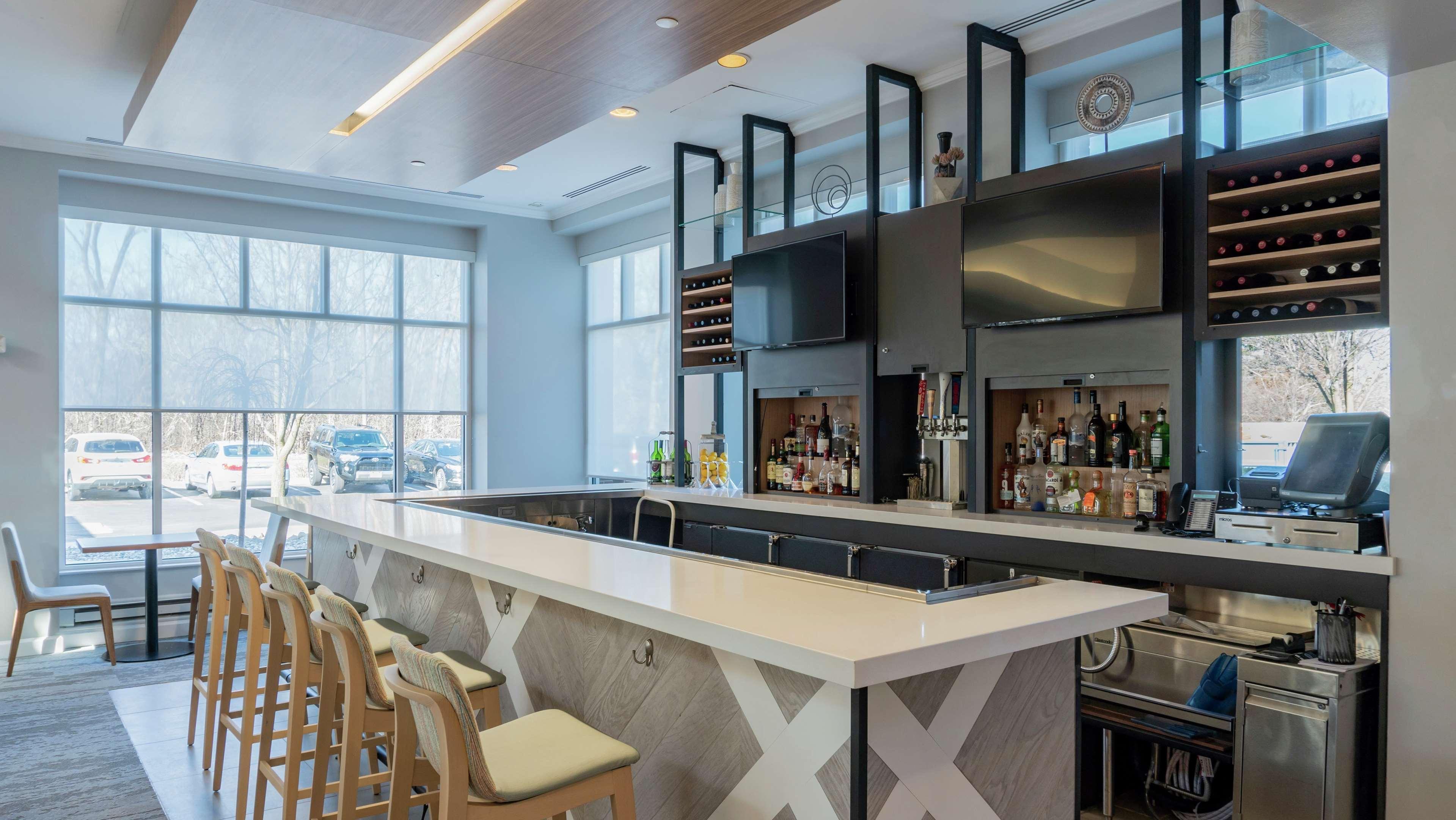 Hilton Garden Inn Plymouth Ngoại thất bức ảnh