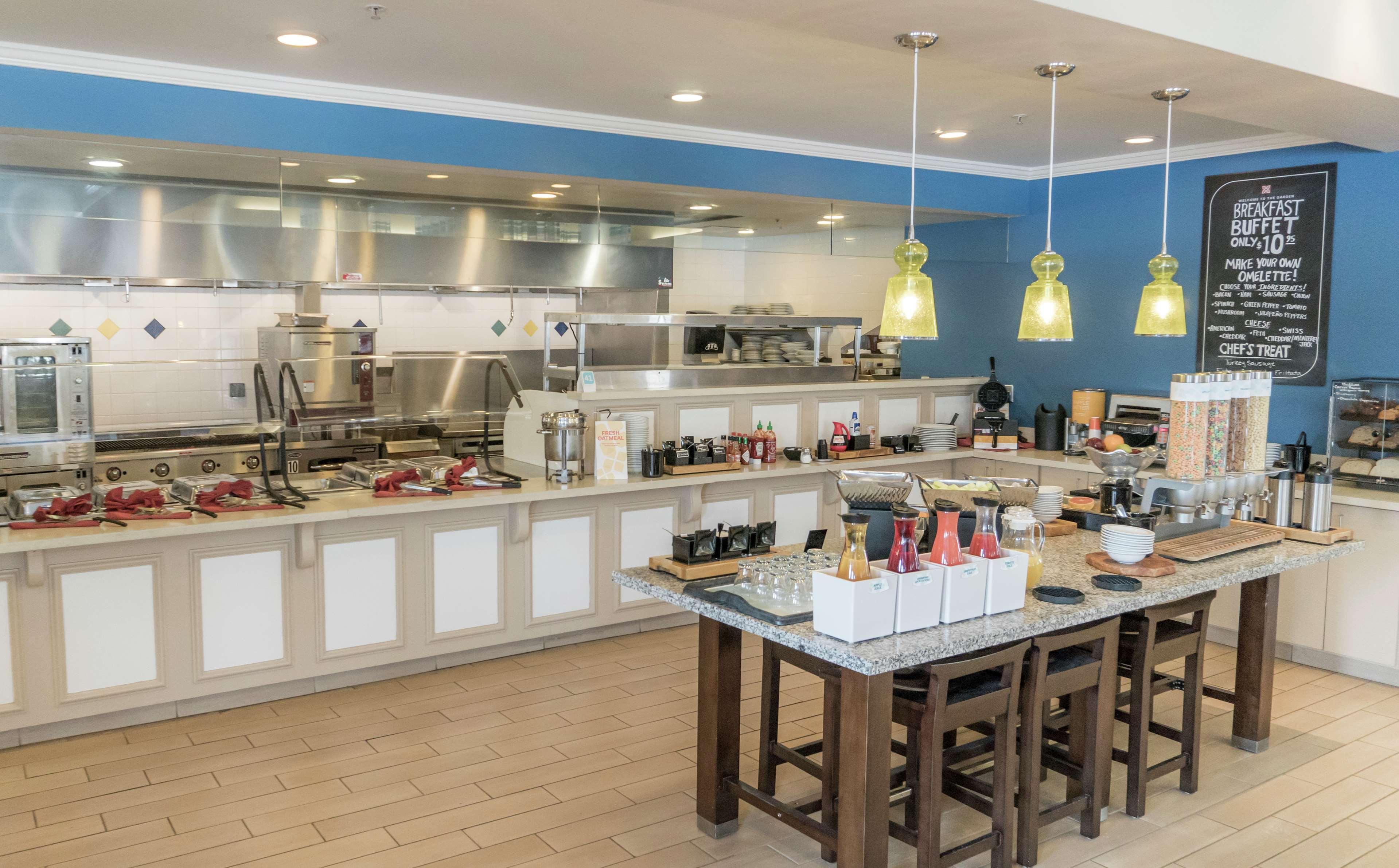 Hilton Garden Inn Plymouth Ngoại thất bức ảnh