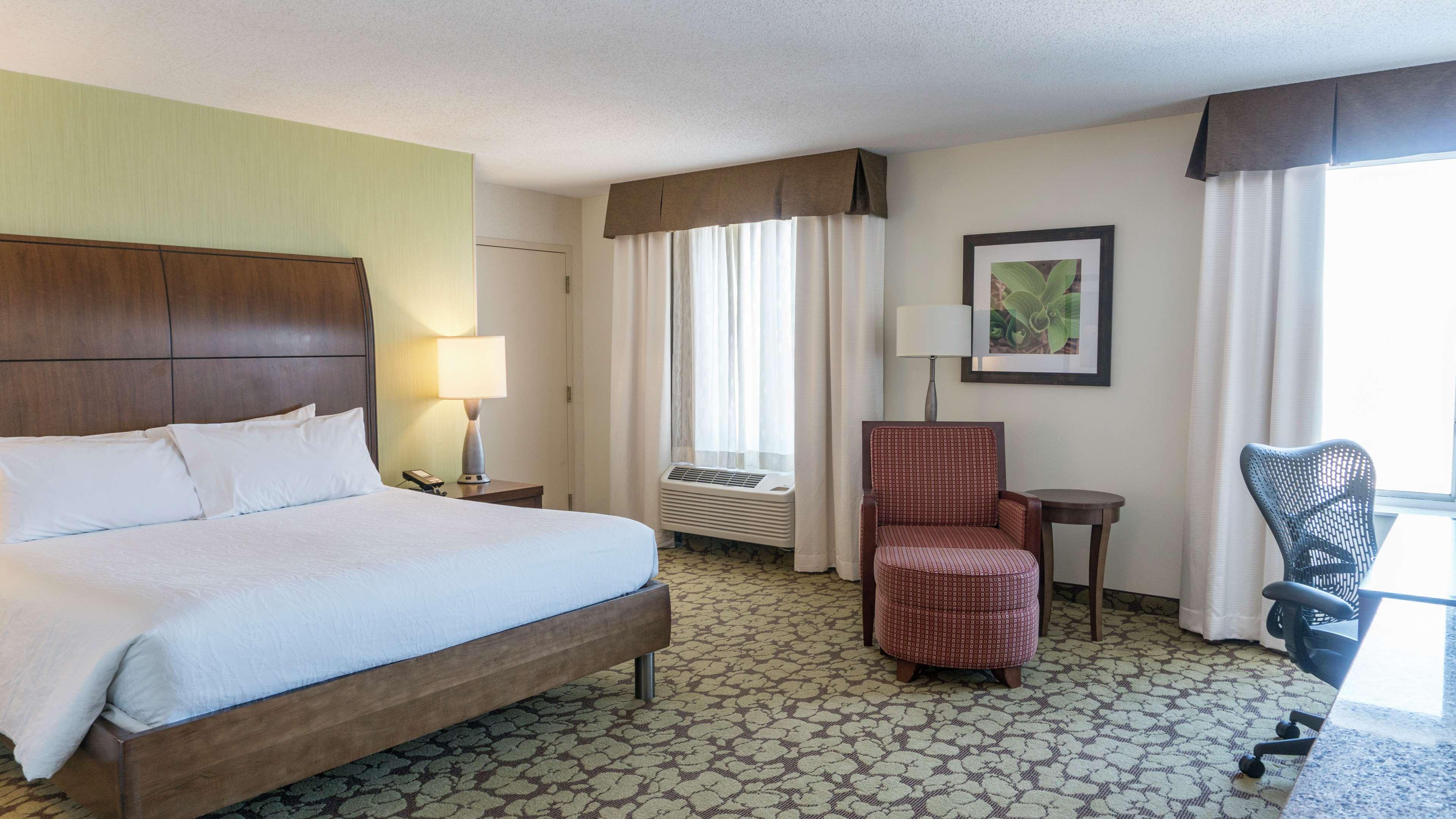 Hilton Garden Inn Plymouth Ngoại thất bức ảnh