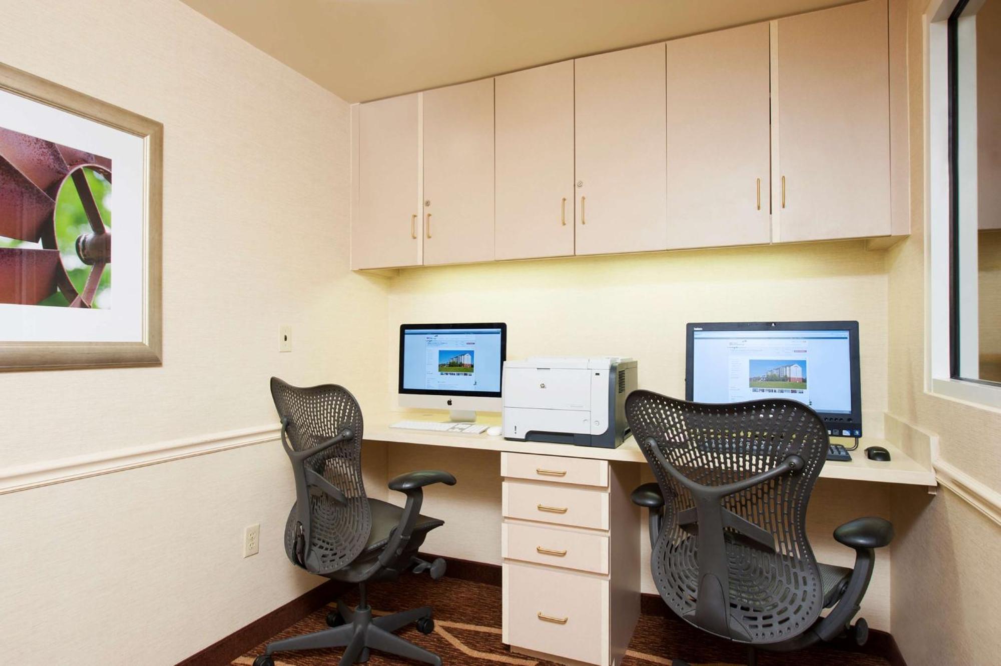 Hilton Garden Inn Plymouth Ngoại thất bức ảnh
